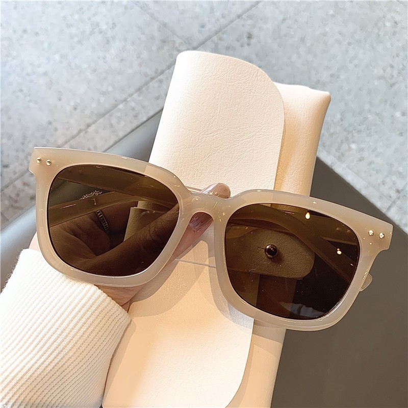 Vintage Brown Oversized Square - огляд і ціна Travel Accessories Gifts For Men