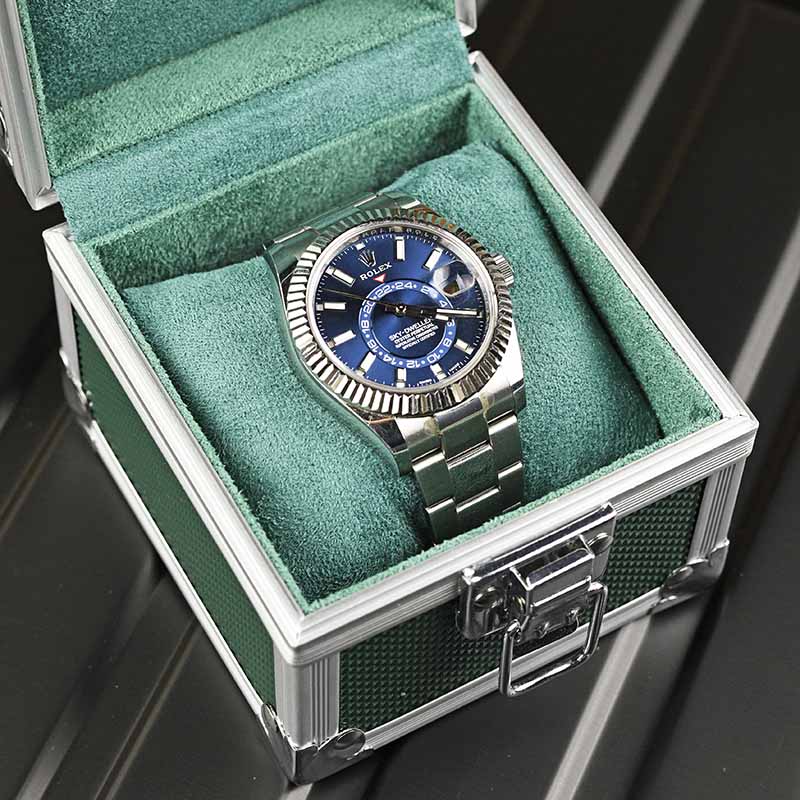 Portable Aluminum Watch Boxes  - огляд і ціна Travel Accessories Gifts For Men