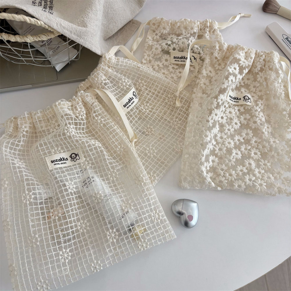 Lace Embroidered Daisy Mesh Dr - огляд і ціна Travel Accessories Deals